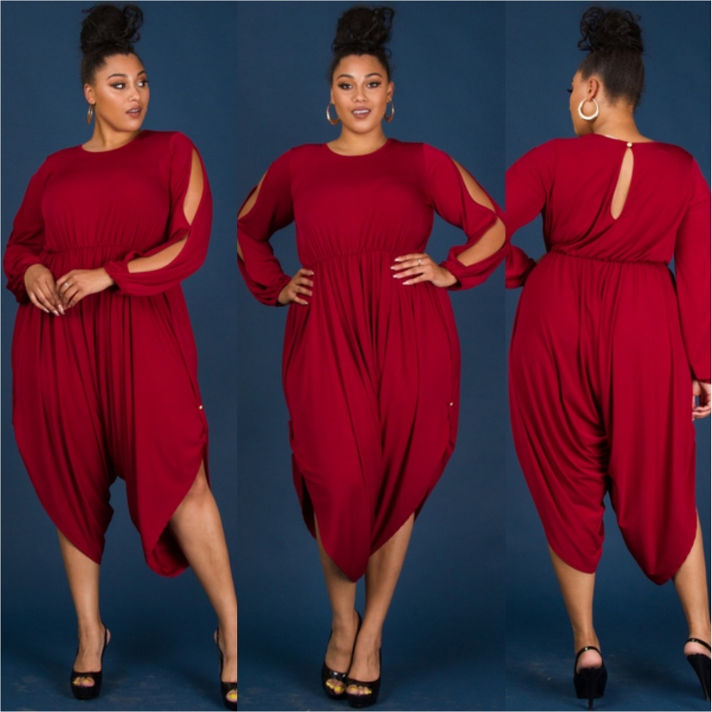 COLD SHOULDER LONG SLEEVE SHORTER ON THE SIDES JUM - Picture 1 of 6